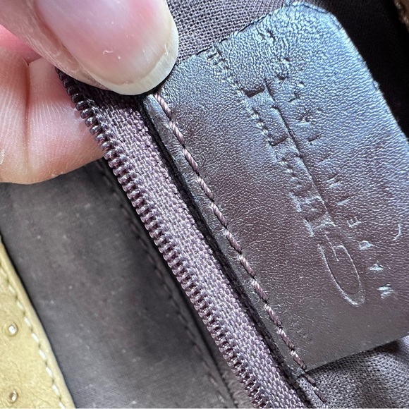 Gilli Tan Hobo Bag Purse ostrich Leather Gold Metal Carry On, Doctor, Commuter - Picture 11 of 15